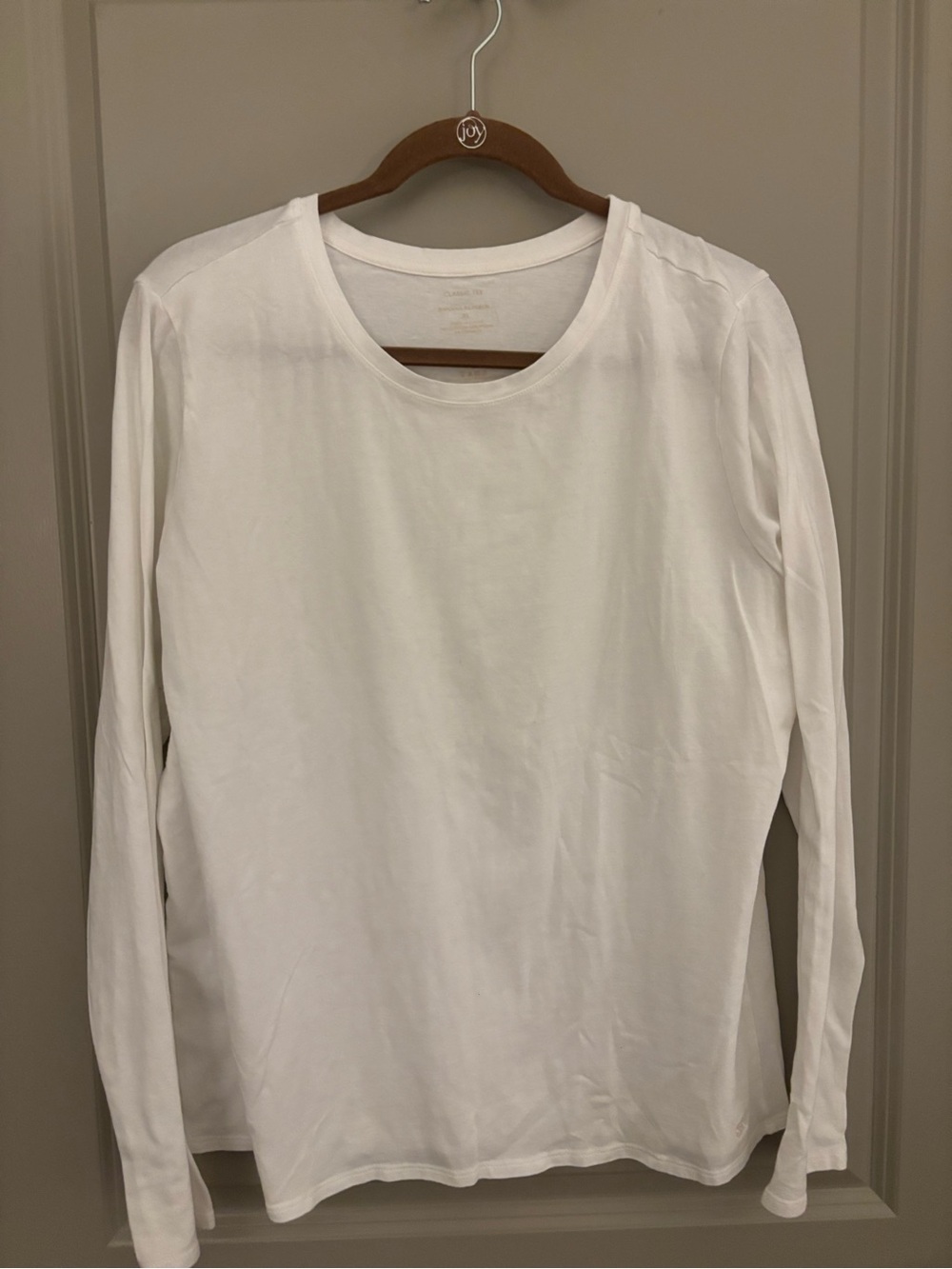 Banana Republic White Long-Sleeve Crewneck Shirt